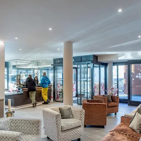 توب أبارت غايسلاخكوخيل 4*