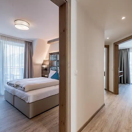 توب أبارت غايسلاخكوخيل سولدن